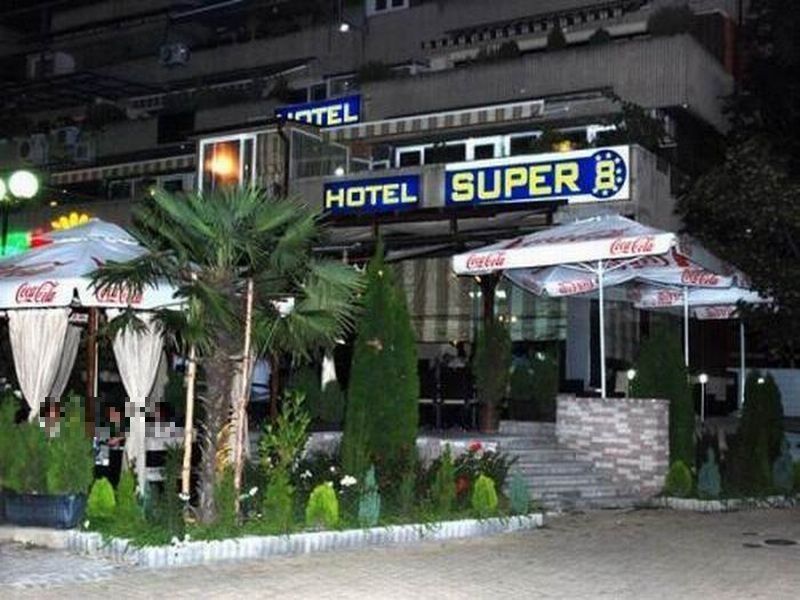 Hotel Super 8 Skopje Zewnętrze zdjęcie