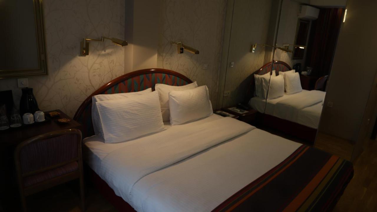 Hotel Super 8 Skopje Zewnętrze zdjęcie